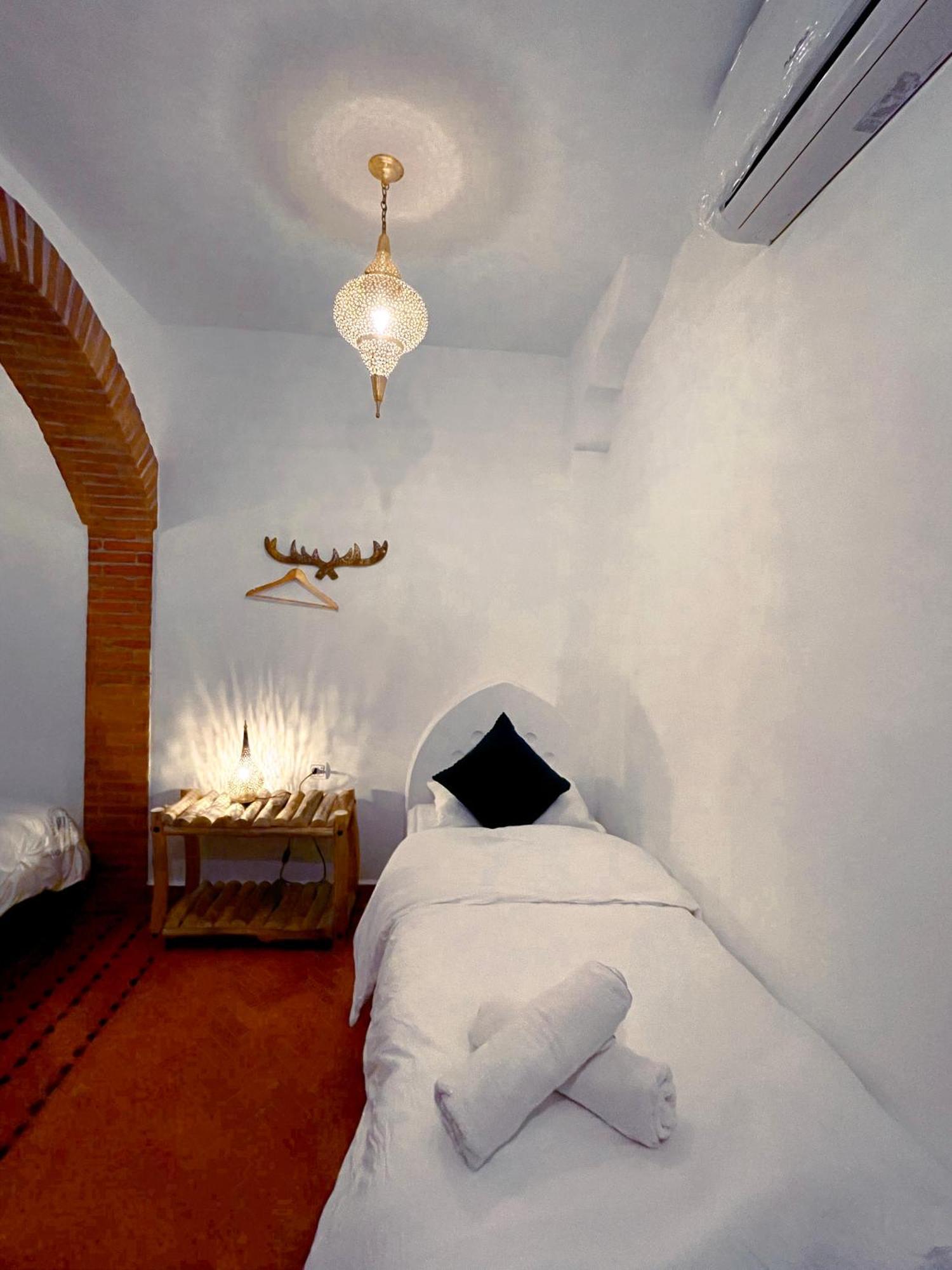 Hotel Riad Bab Mahruk Chefchaouen Exterior foto